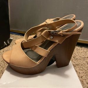 Wedge heels cream